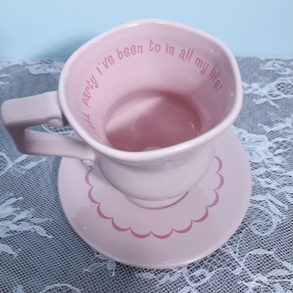 RARE NWOT Disney Alice In Wonderland Pink Teacup and Saucer Mug Cup - Picture 7 of 15